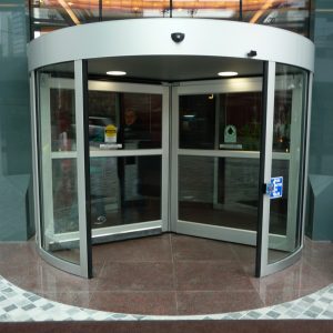 automatic revolving door