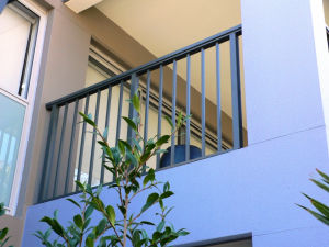 Powder-coated aluminium balustrade
