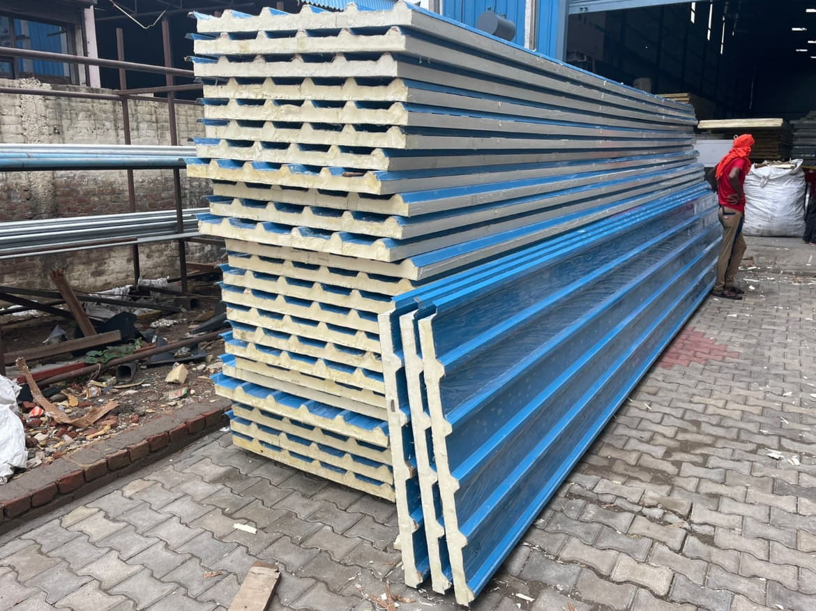 insulated roof panels in Canada