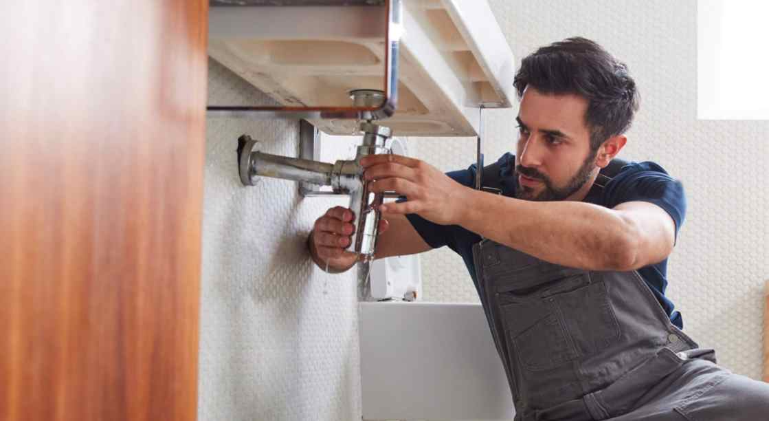 plumber in Essendon